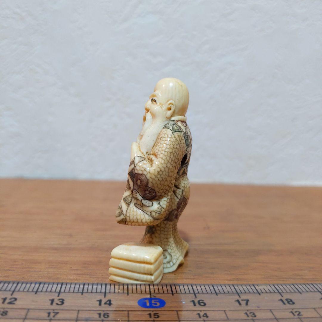 時代提物 彩色人物根付 天然素材 在銘【槌の子仙人】高さ約5.0cm 重さ16ｇ