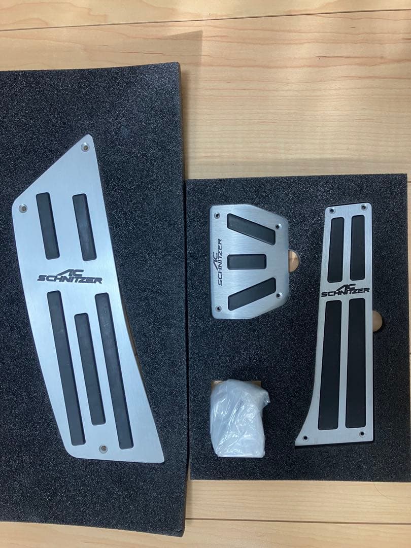 AC SCHNITZER ペダルセット＆フットレスト