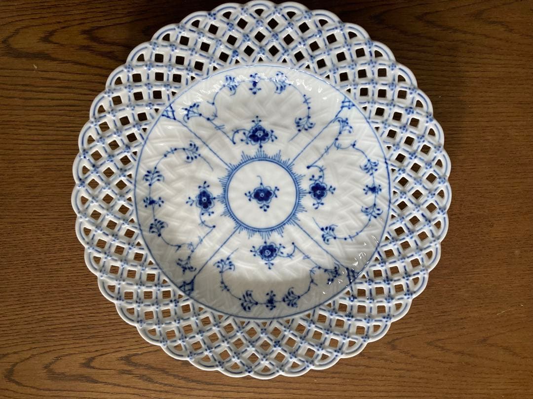 ロイヤルコペンハーゲン　ブルーフルーテッド　フルレース　プレート