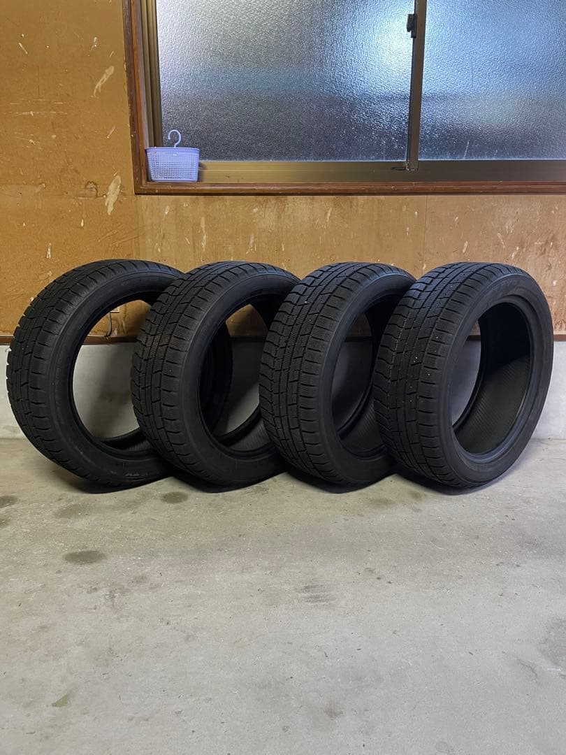 トーヨータイヤ　スタッドレス　225/50R18