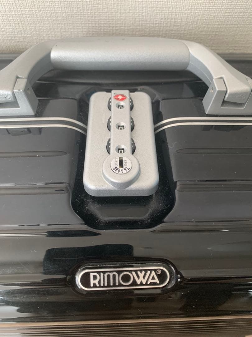 RIMOWA キャリーケース　機内持ち込み可