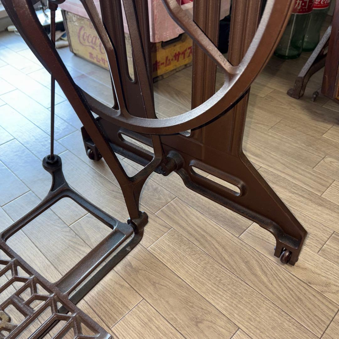 リッカー　足踏みミシン　脚のみ 昭和レトロ　アンティーク　引取り限定