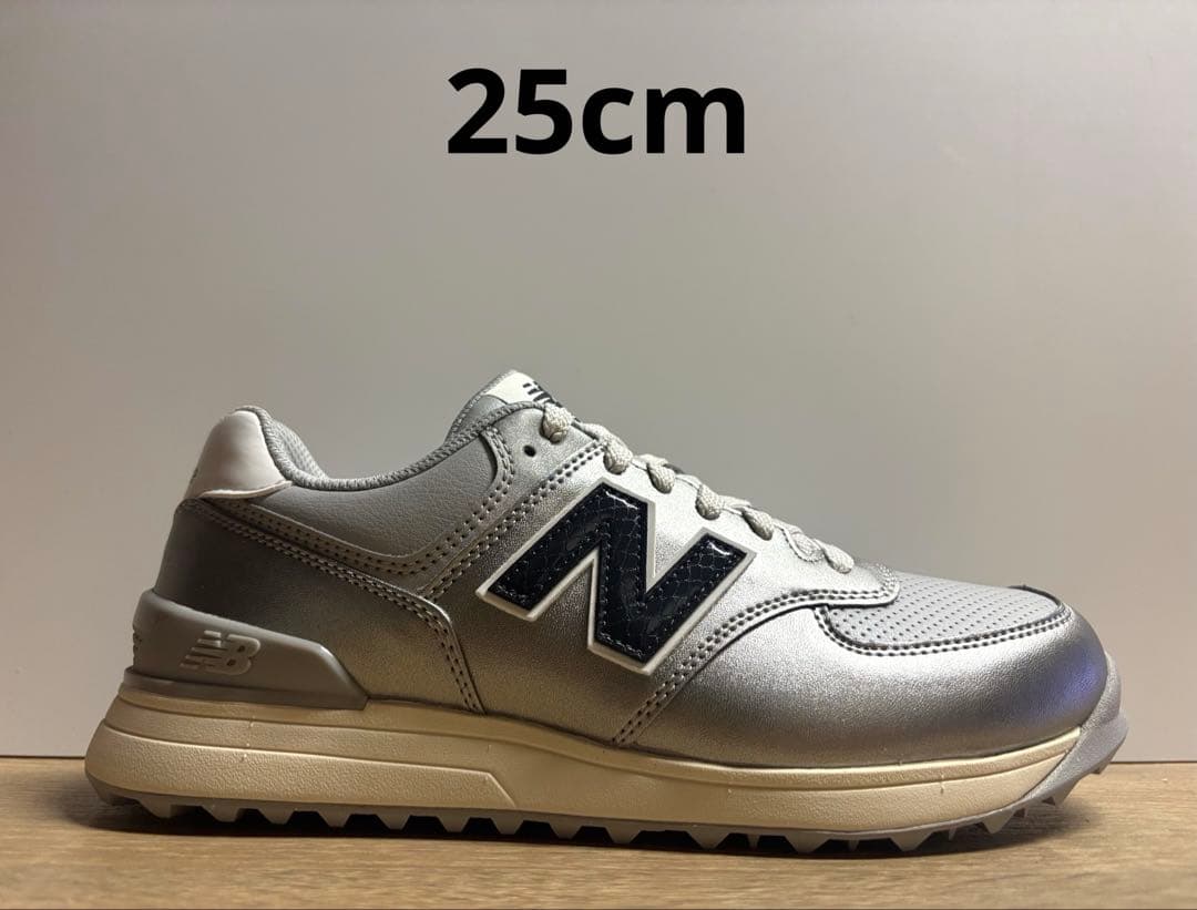 未使用 25cm 2E ニューバランスゴルフシューズWGS574R3シルバー