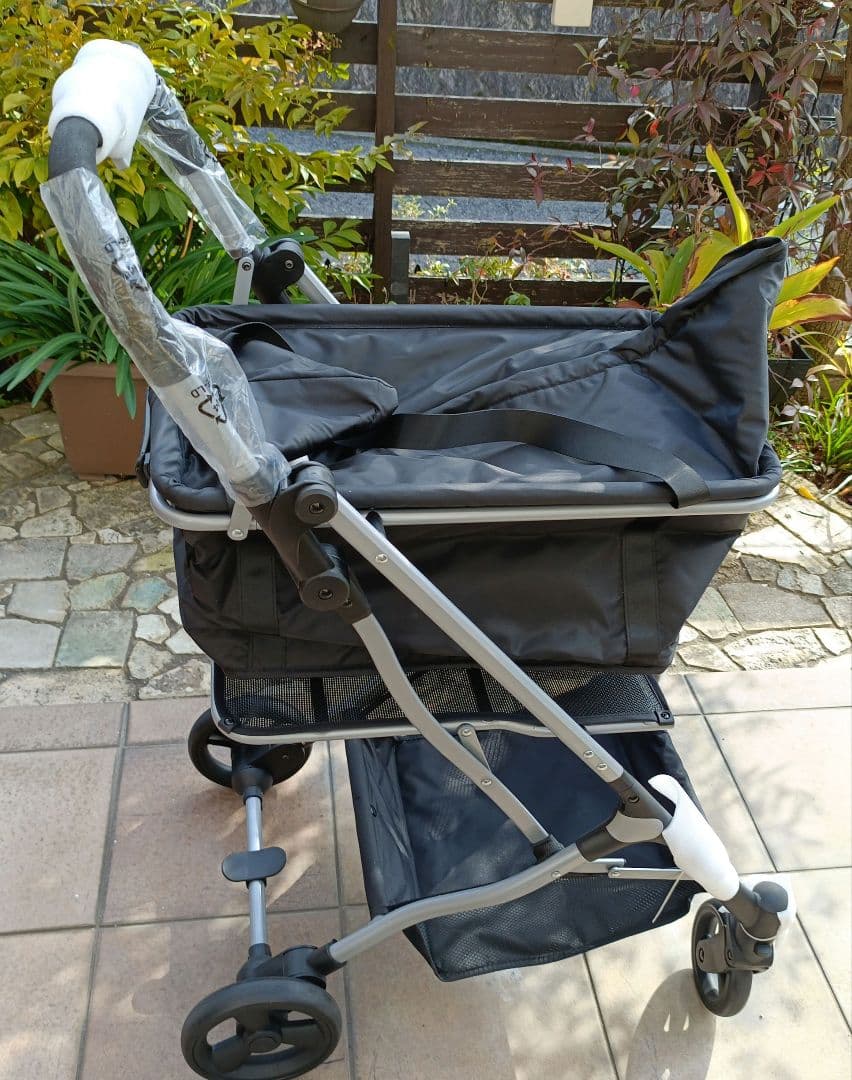 ショッピングカ―ト　キャンプ場での荷物移動にも最適