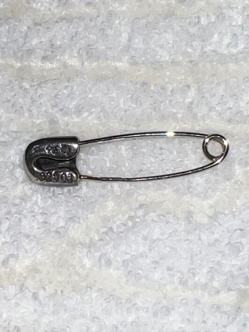 クロムハーツセーフティピン