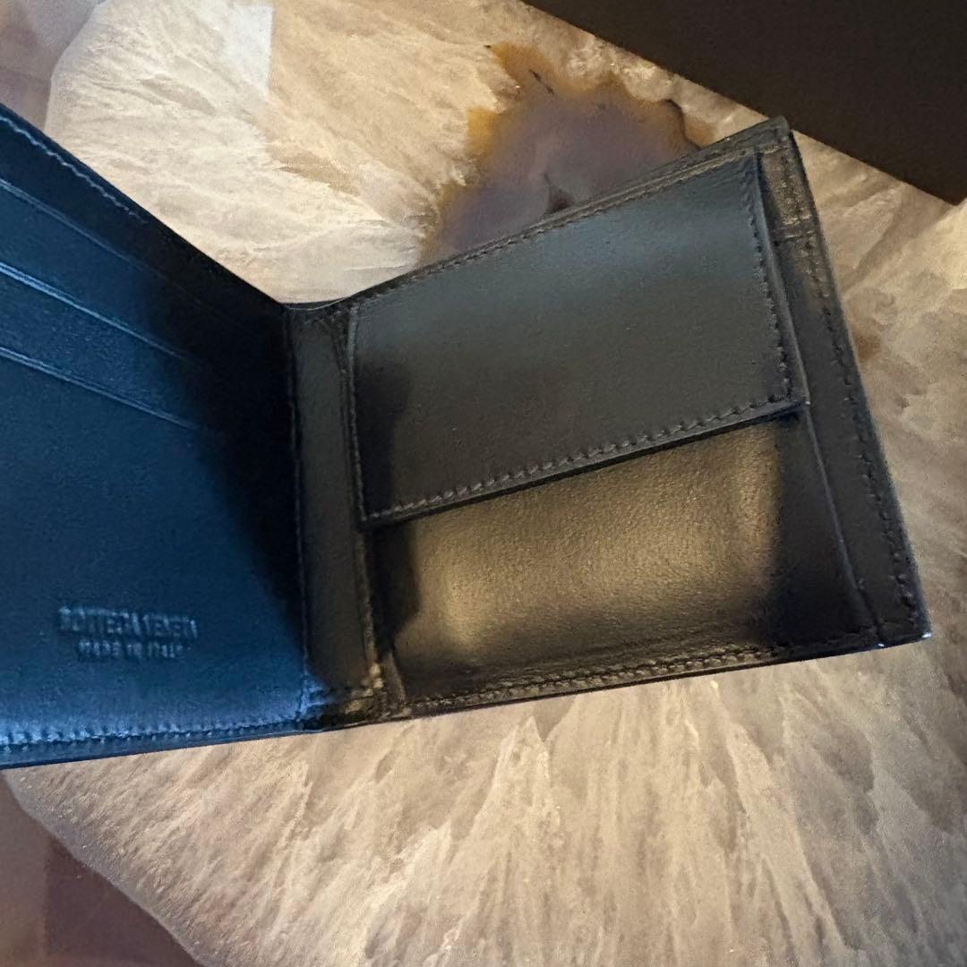【新品】BOTTEGA VENETA 2つ折り財布　カセット　ブラック