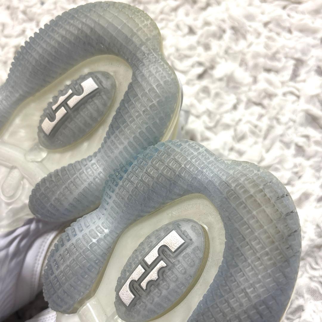 シューズ(男性用) Nike Lebron 19 Low \"White/llc 26.5cm