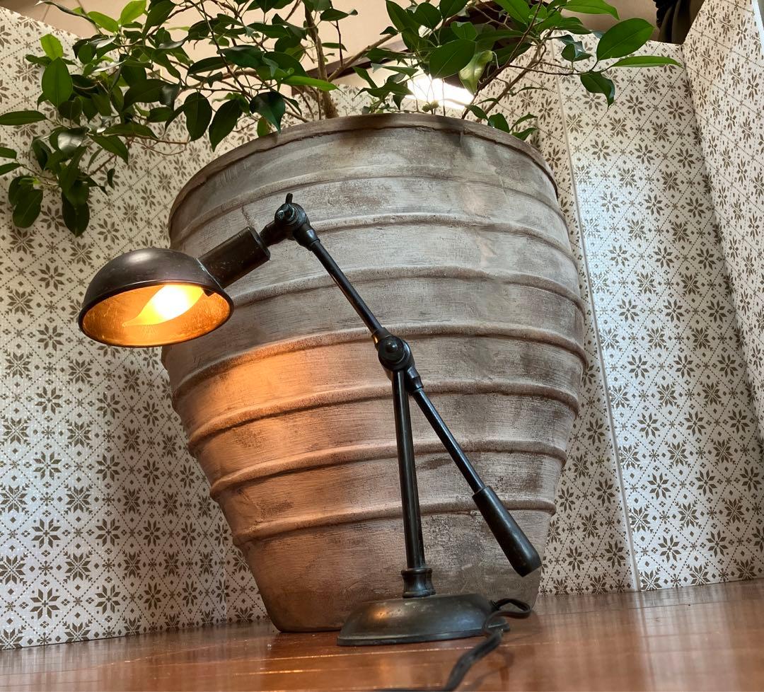 アンティーク　テーブルランプ　ベルギー