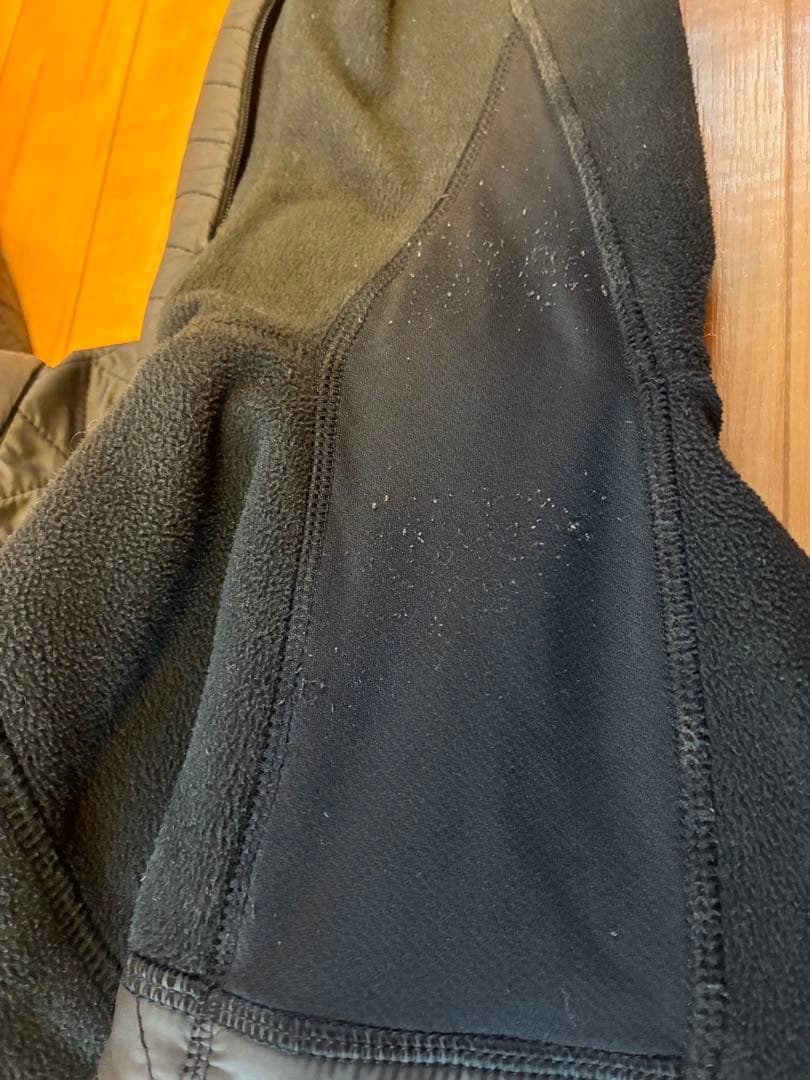 lululemonフルジップジャケット