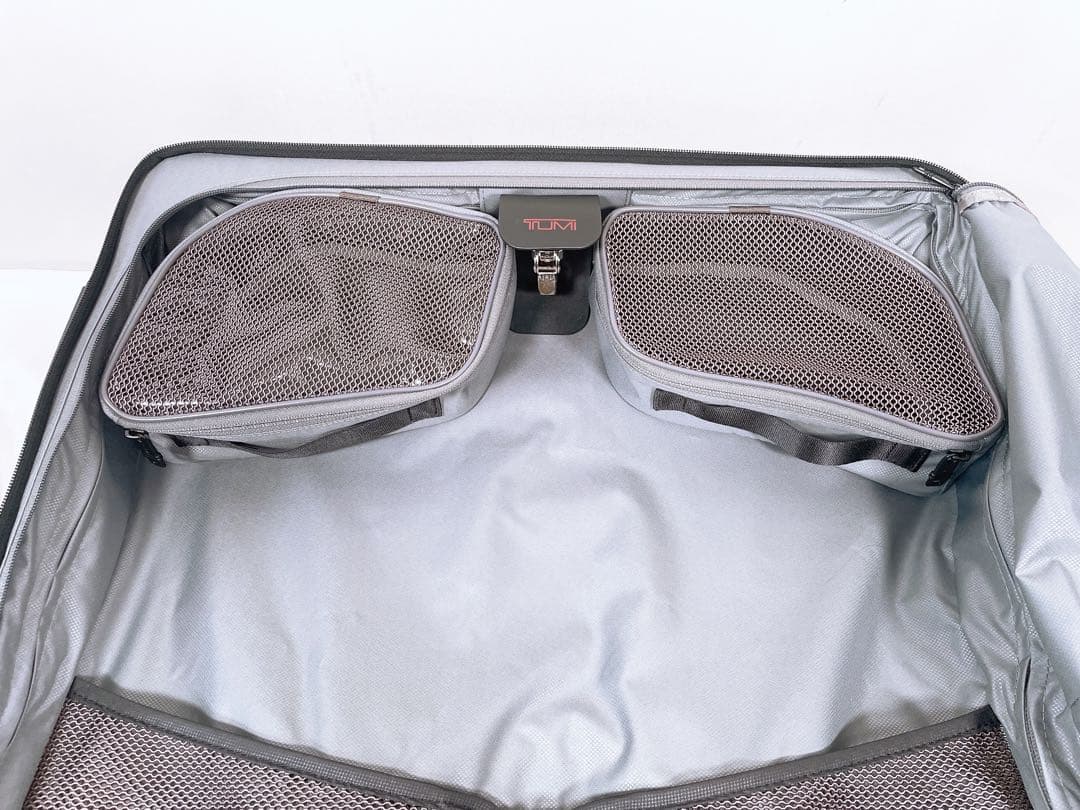 【良品】 TUMI トゥミ ガーメントキャリー 4ウィール 22038D2