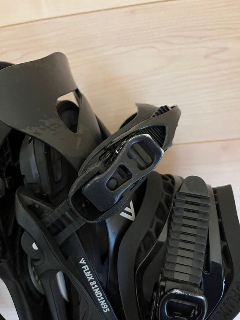 FLUX ビンディング　ブラック