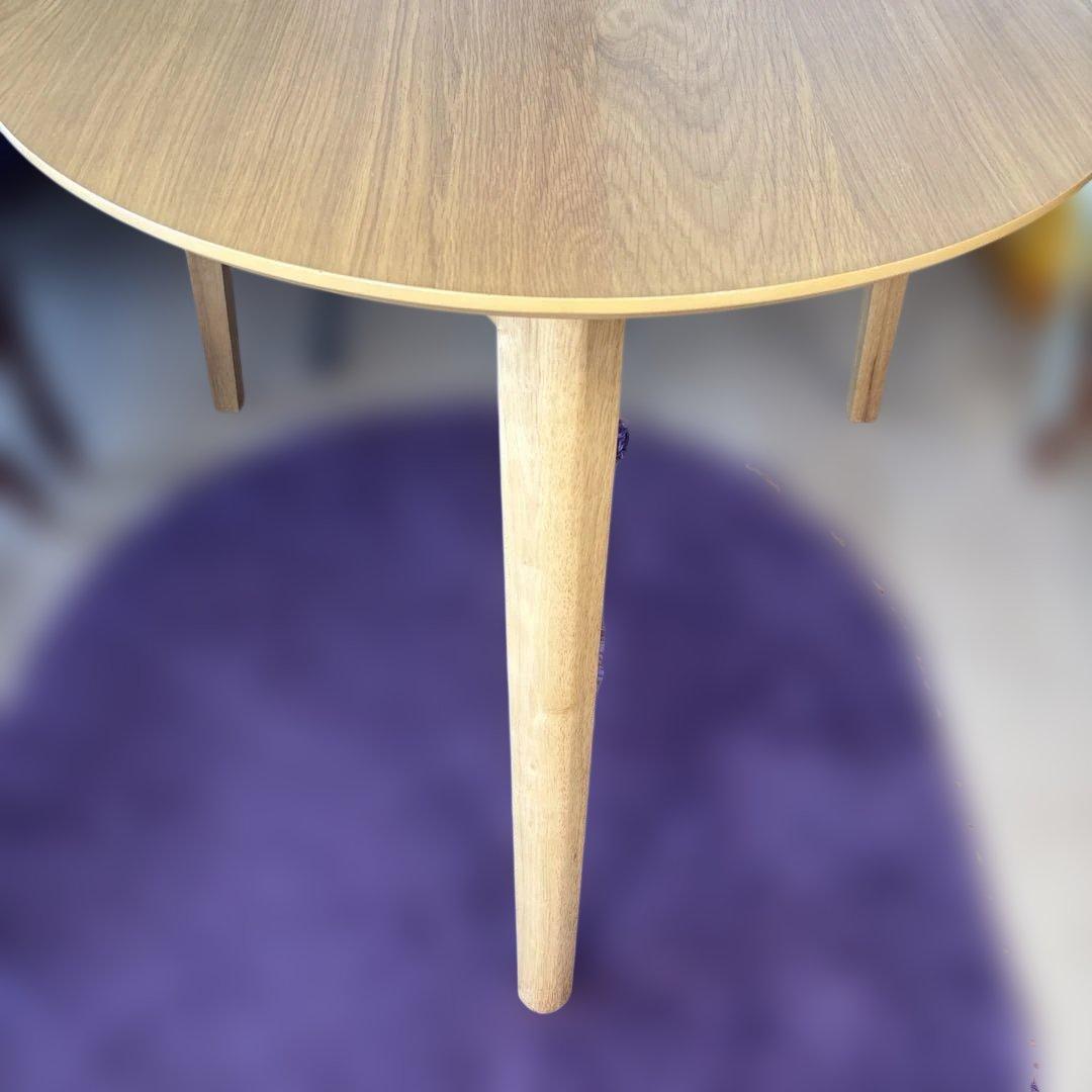 ダイニングテーブル（三角形　おにぎり型）