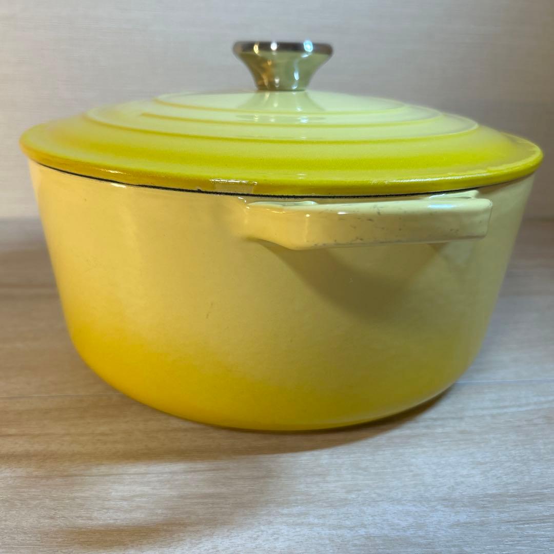 ルクルーゼ　ココットロンド　ソレイユ　24cm 両手鍋　鍋