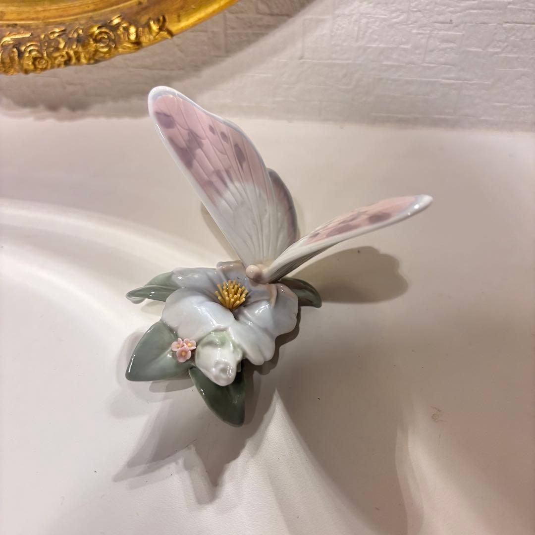 リヤドロ Lladro 花と蝶々