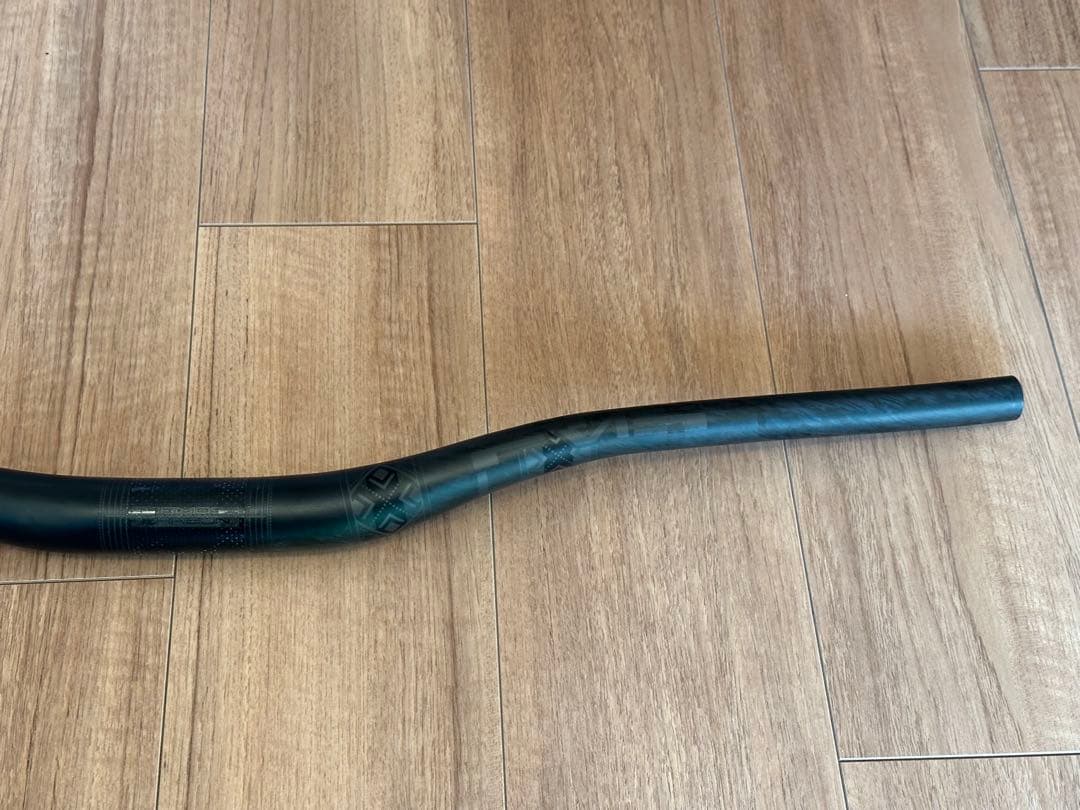 FORMOSA F53 カーボンハンドルバー