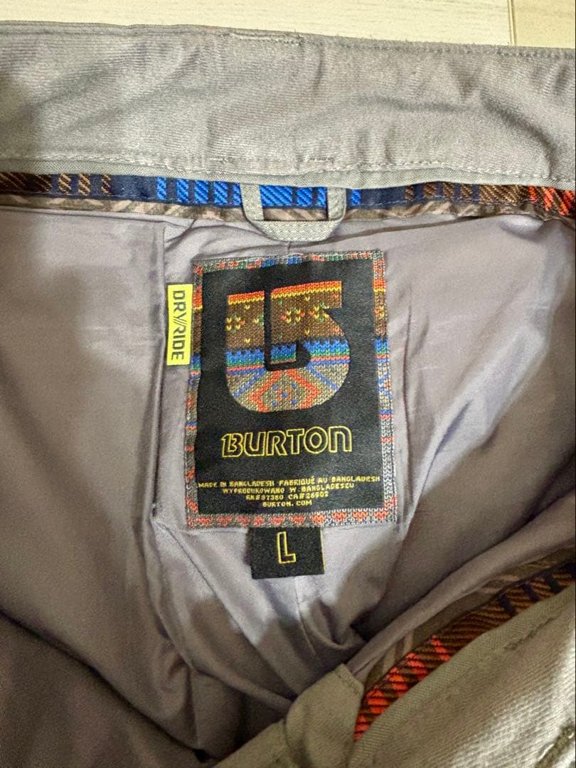 Burton akスノーボードジャケットXLサイズ&BurtonパンツLサイズ