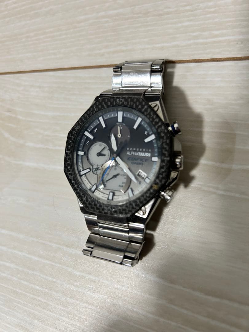 EDIFICE EQB-1100AT-2AJR アルファタウリ　F1 時計