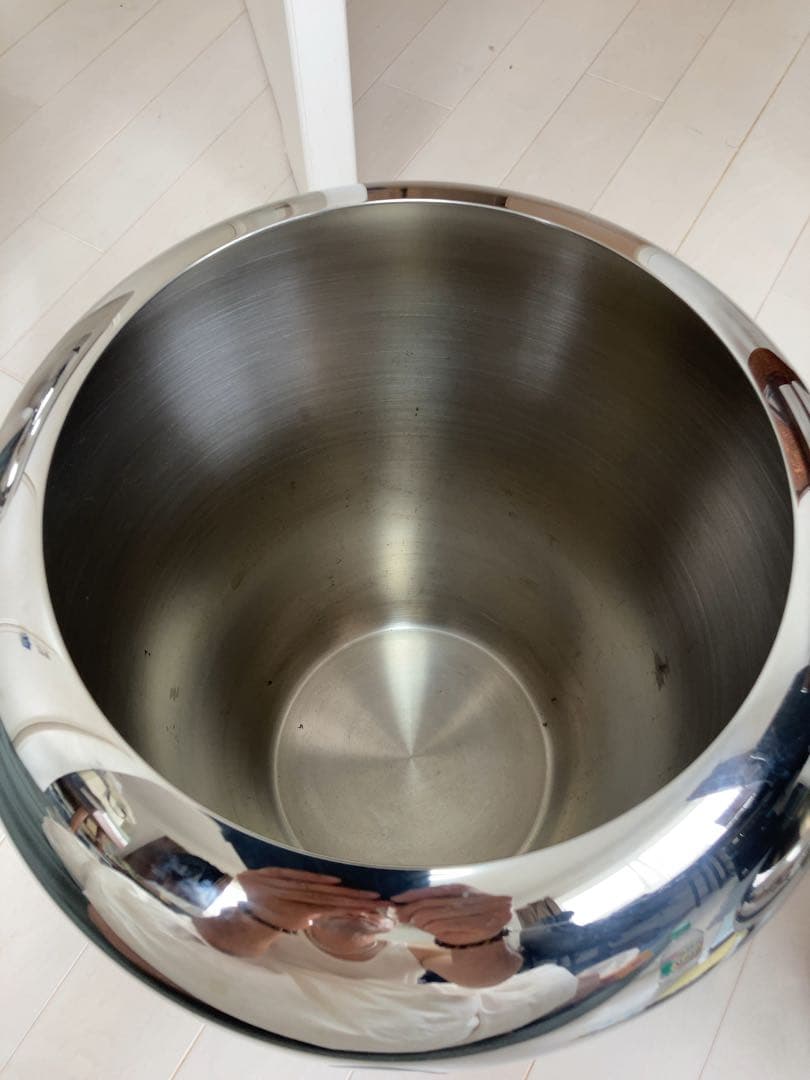 Alessi ステンレススチール 置物 (中)