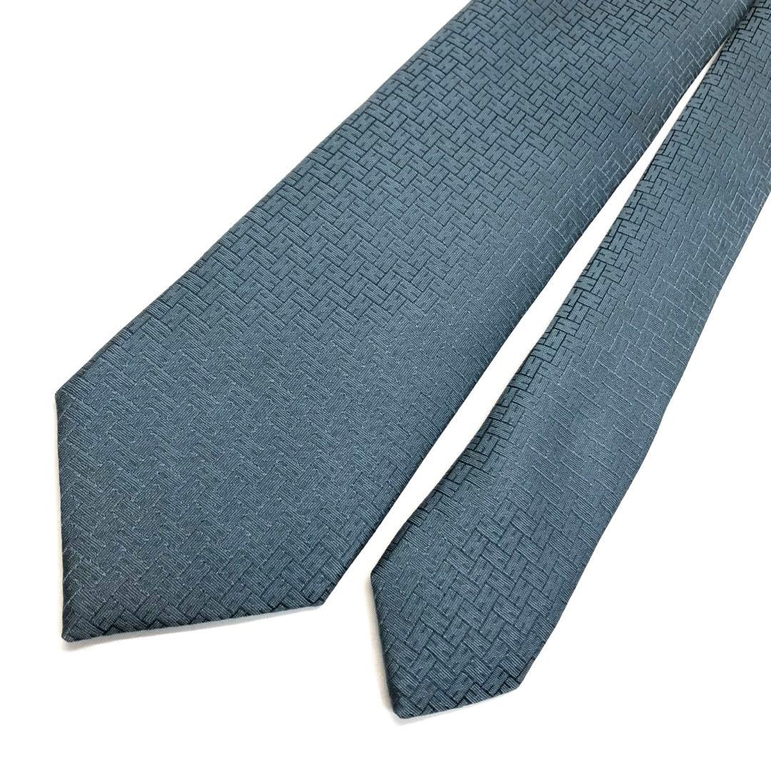 美品✨　HERMES エルメス ネクタイ H柄　ブルー系　最高級　シルク　箱付き