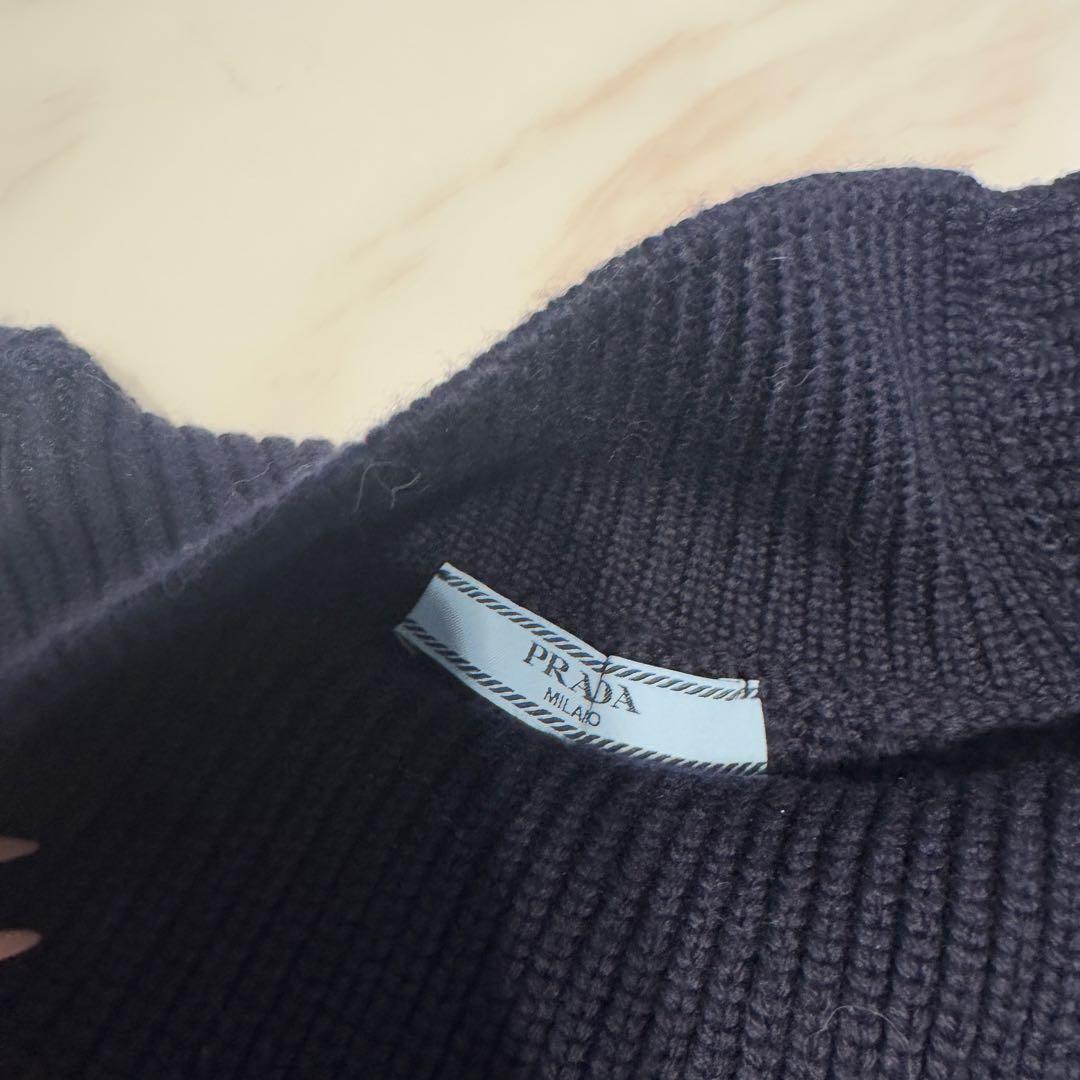 PRADA ネイビー ハイネックセーター