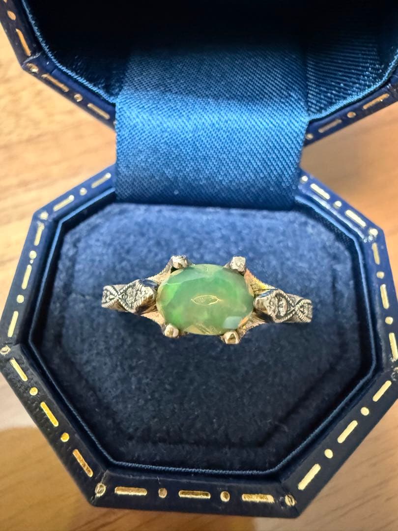 hum 半人前　シルバーリング　ダイヤ　オパール 12号　代官山蔦屋書店にて購入