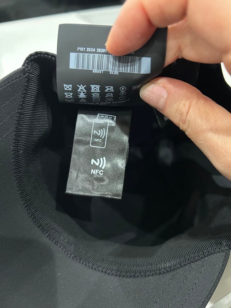 プラダ　レディースキャップ PRADA Re-Nylon ベースボールキャップ