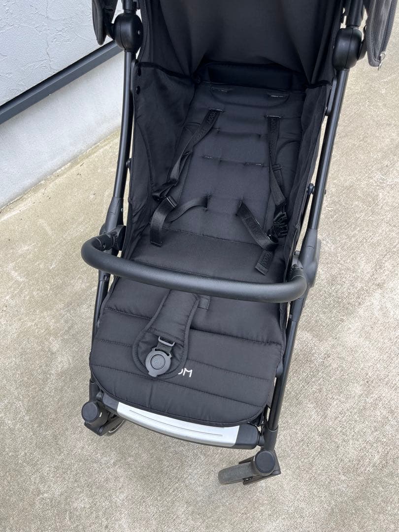 A型ベビーカー　YOOM 機内持ち込み可