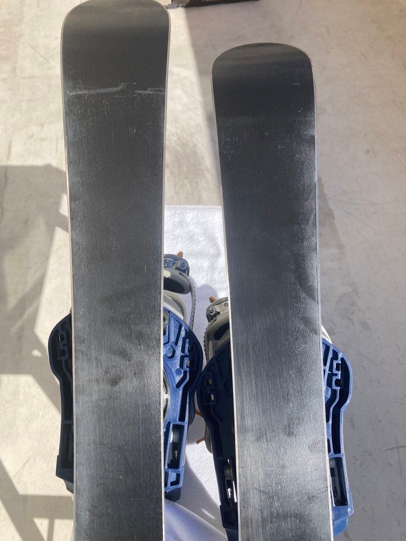 ショートスキー(ファン)　スノーボードブーツ用SALOMON ビィンディング無し