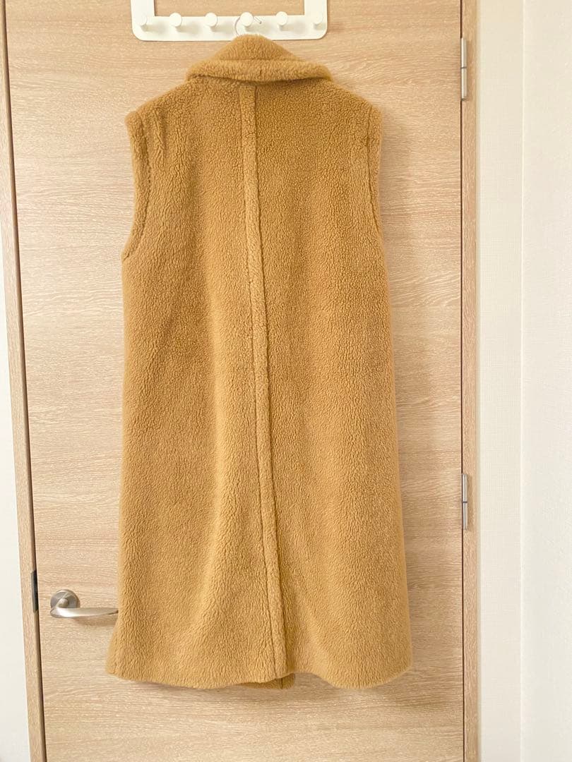 ベージュ ボア ノースリーブコート