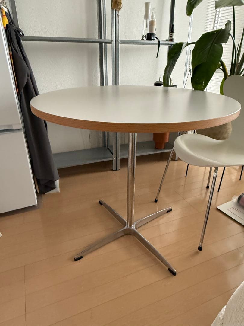 円形ダイニングテーブル ホワイト