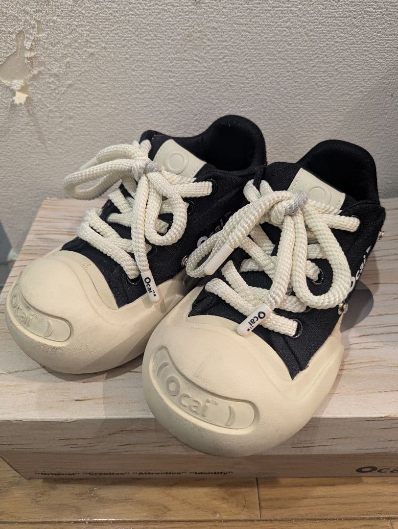 Ocaï 黒/アイボリー スニーカー　ocai オカイ