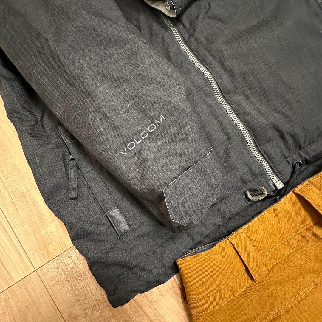 o*n様 美品　VOLCOM ボルコム 狼 ウルフ スノーウエア スノーボード