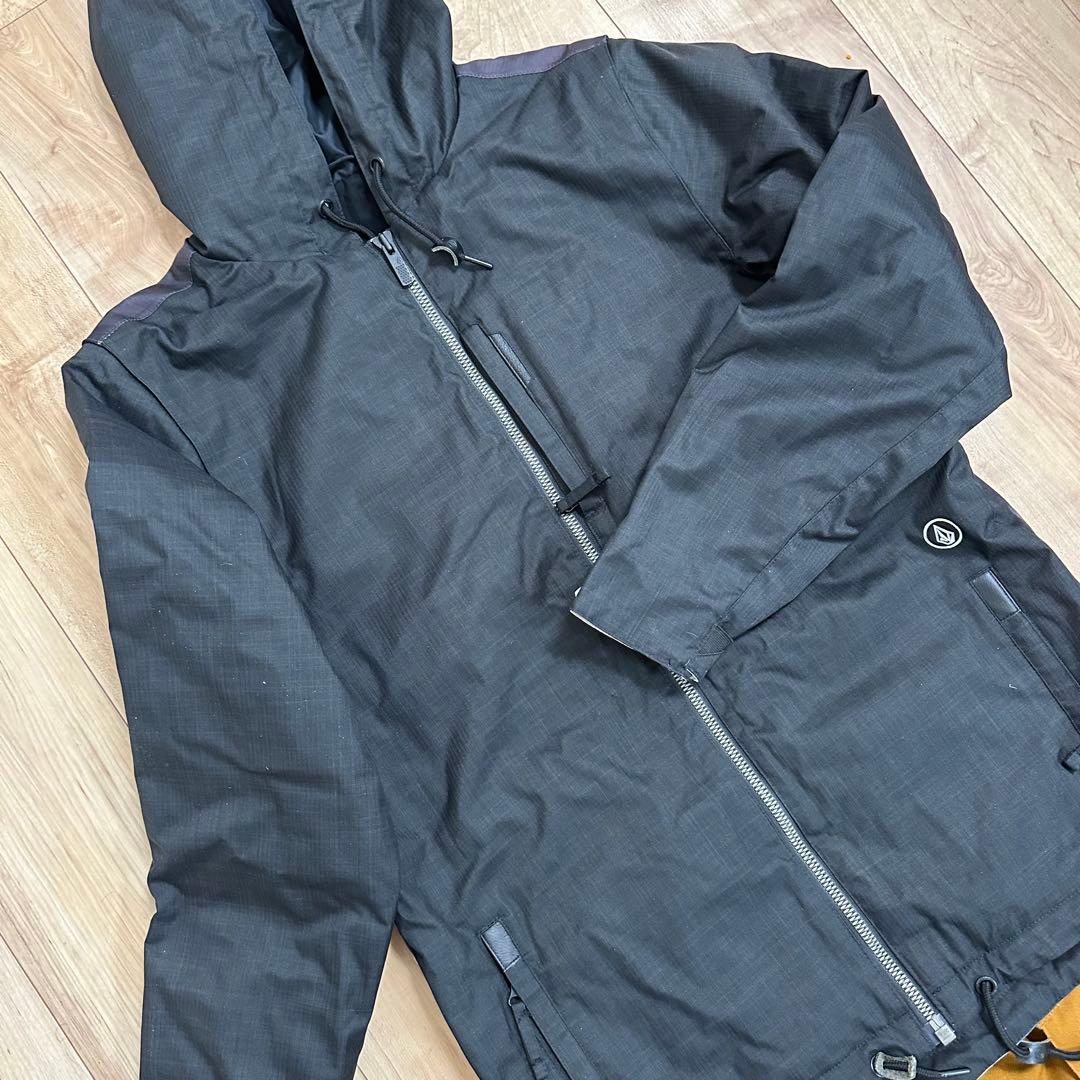 o*n様 美品　VOLCOM ボルコム 狼 ウルフ スノーウエア スノーボード