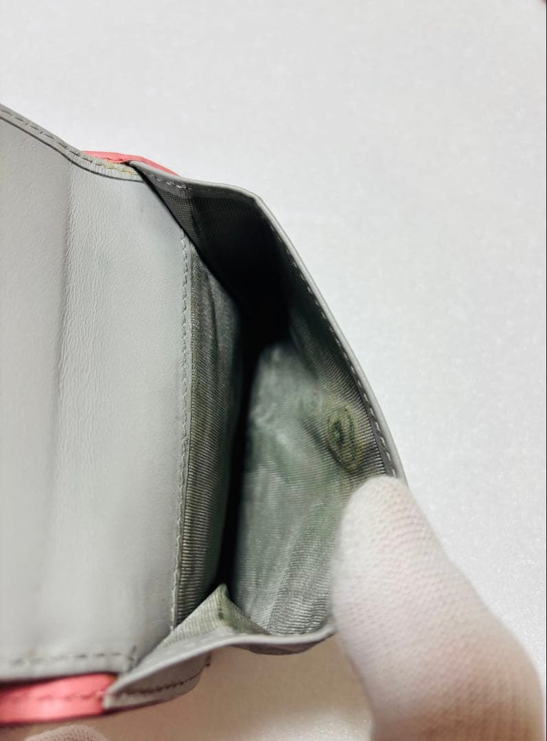 【miumiu ミュウミュウ】折りたたみ財布