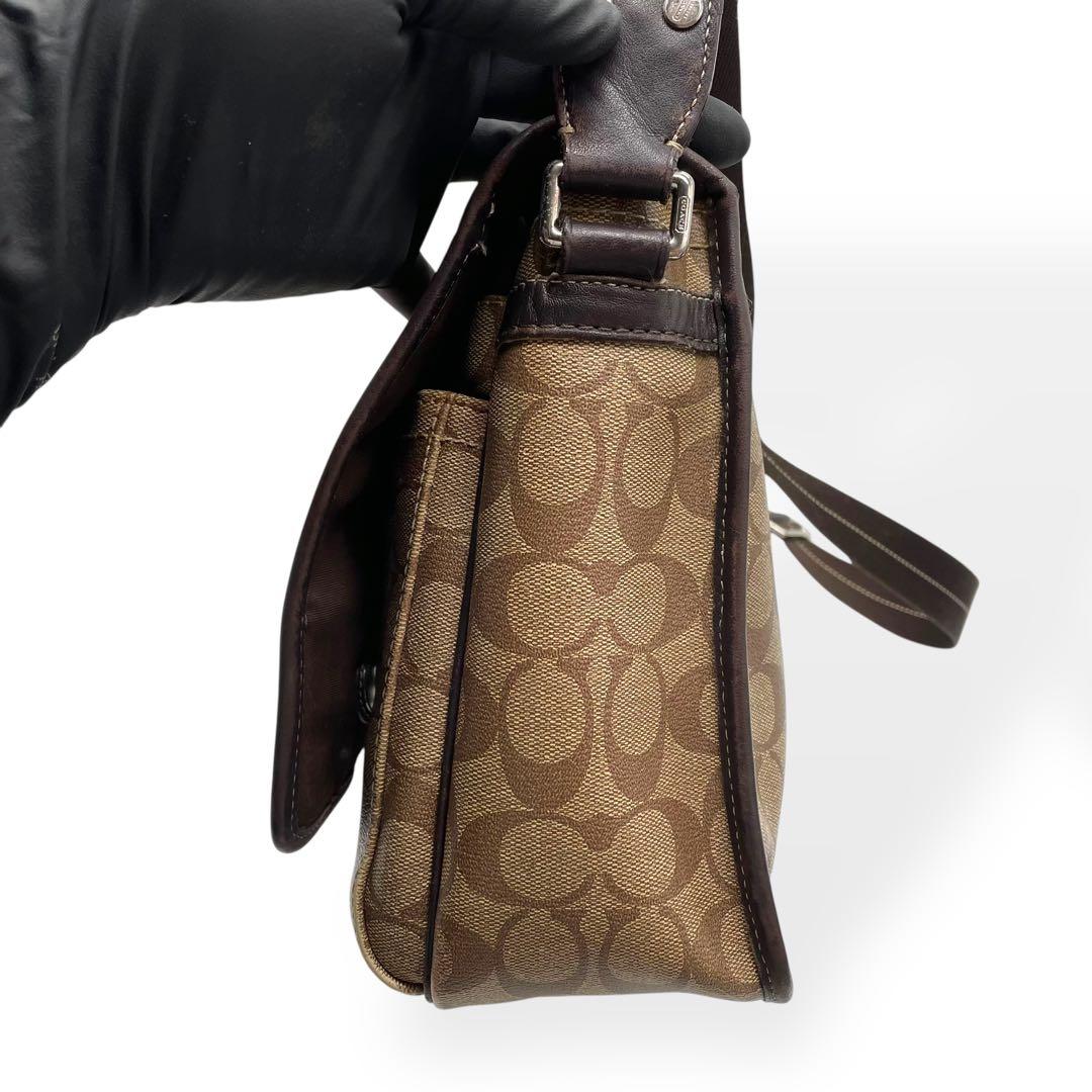 美品　COACH コーチ メッセンジャーバッグ 革 PVC ブラウン　斜め掛け