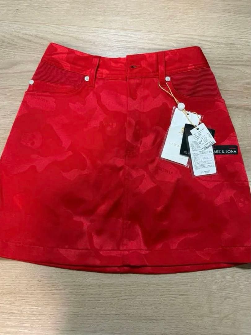 タグ付き新品マークアンドロナスカート