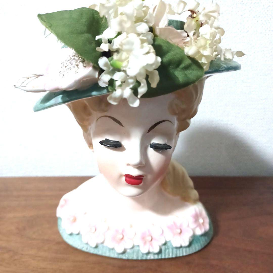 ビンテージ レディヘッドベース 陶器製の置物花瓶　花と葉の飾り付き帽子