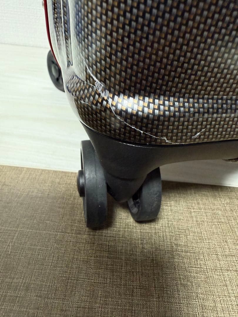 未使用 siffler スーツケース 56L TSA搭載 カーボンネイビー