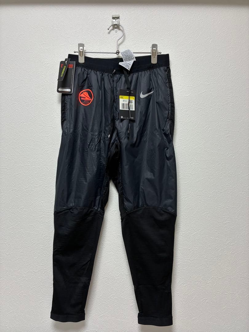 【未使用品完売品】ナイキ　ランニングパンツ　黒　S 購入価格12000円