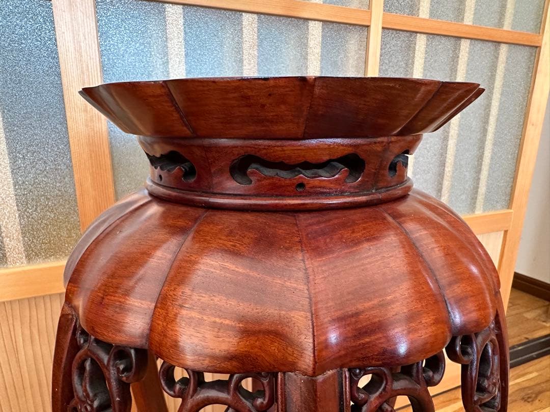 希少品　華道具　唐木　紫檀　ぶどう透かし彫り　飾り台　花台　香炉台　猫脚　盆栽台