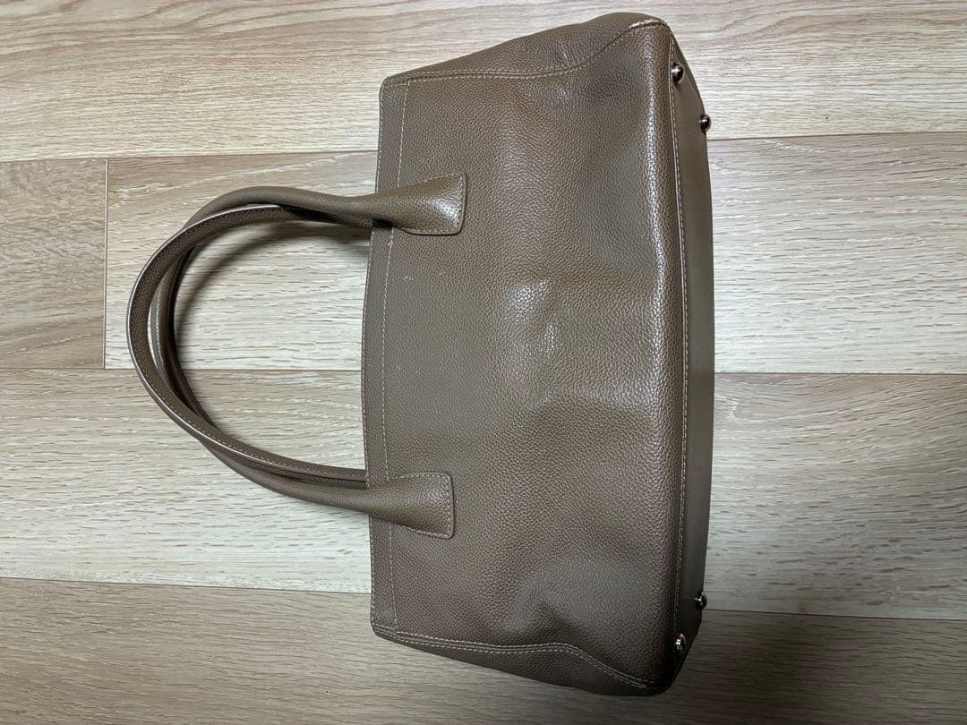 CHANEL　エグゼクティブトート スモール ベージュ ココマーク シルバー