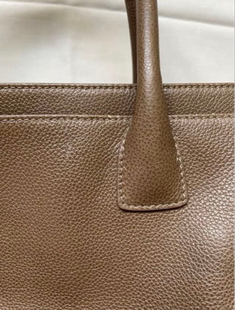 CHANEL　エグゼクティブトート スモール ベージュ ココマーク シルバー