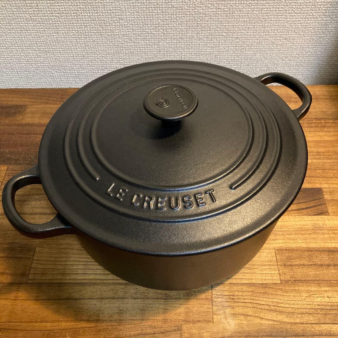 ル・クルーゼ ココット・ロンド 22cm マットブラック