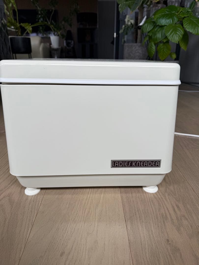 LADIES KNEADER 生地こね機 ホワイト