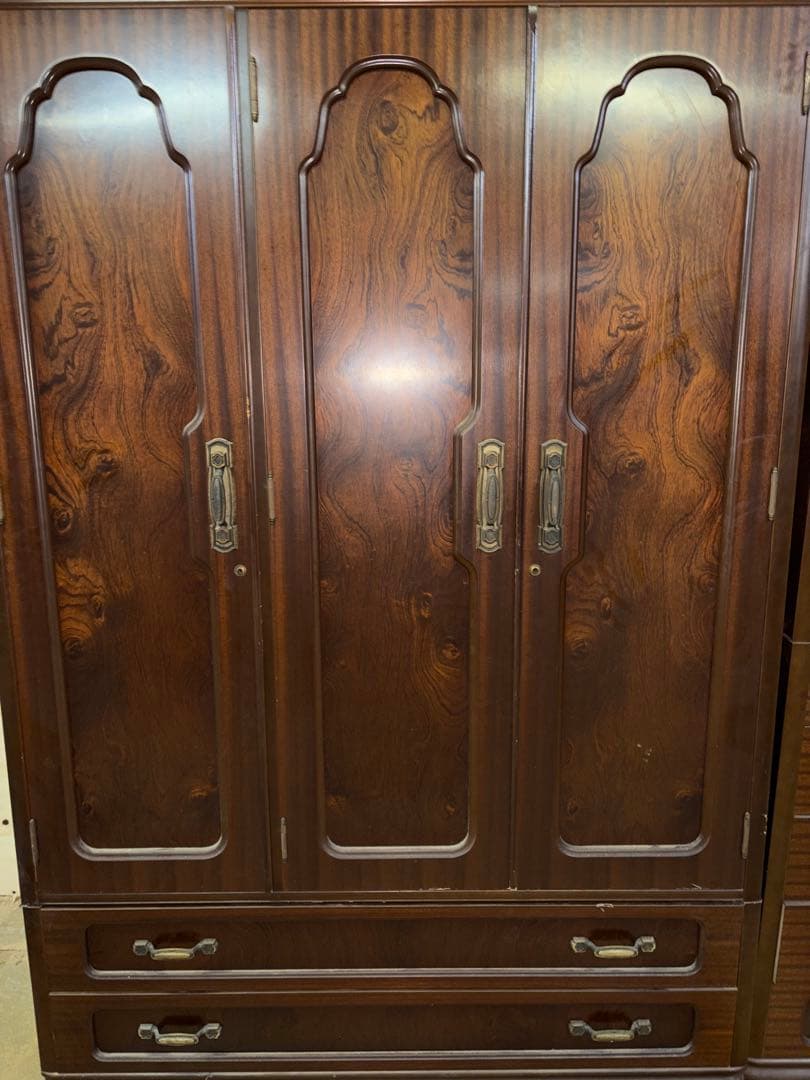 天然木化粧板　婚礼タンス 3ドア 2引き出し