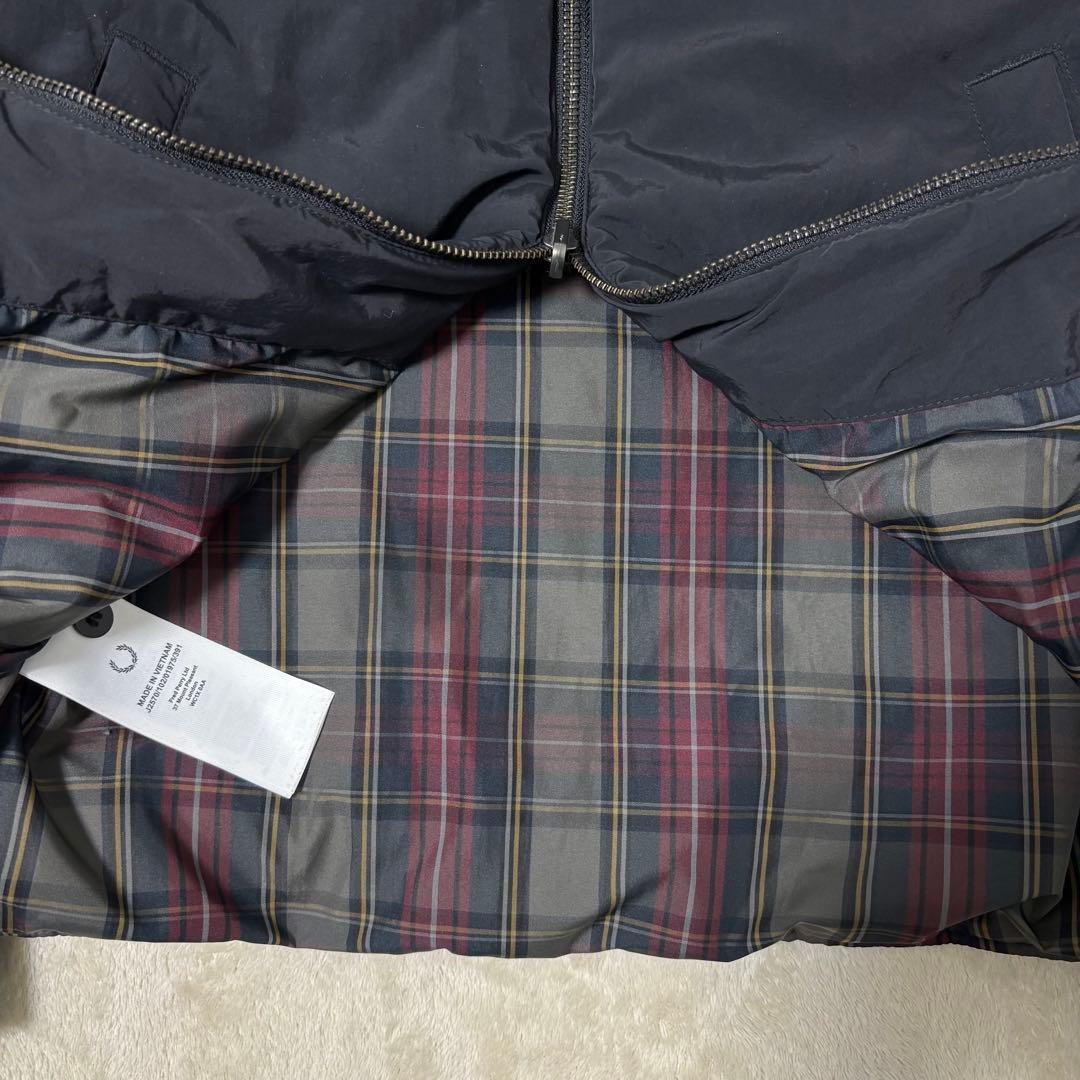 フレッドペリー　中綿ブルゾンパーカー　ブラック　j2570