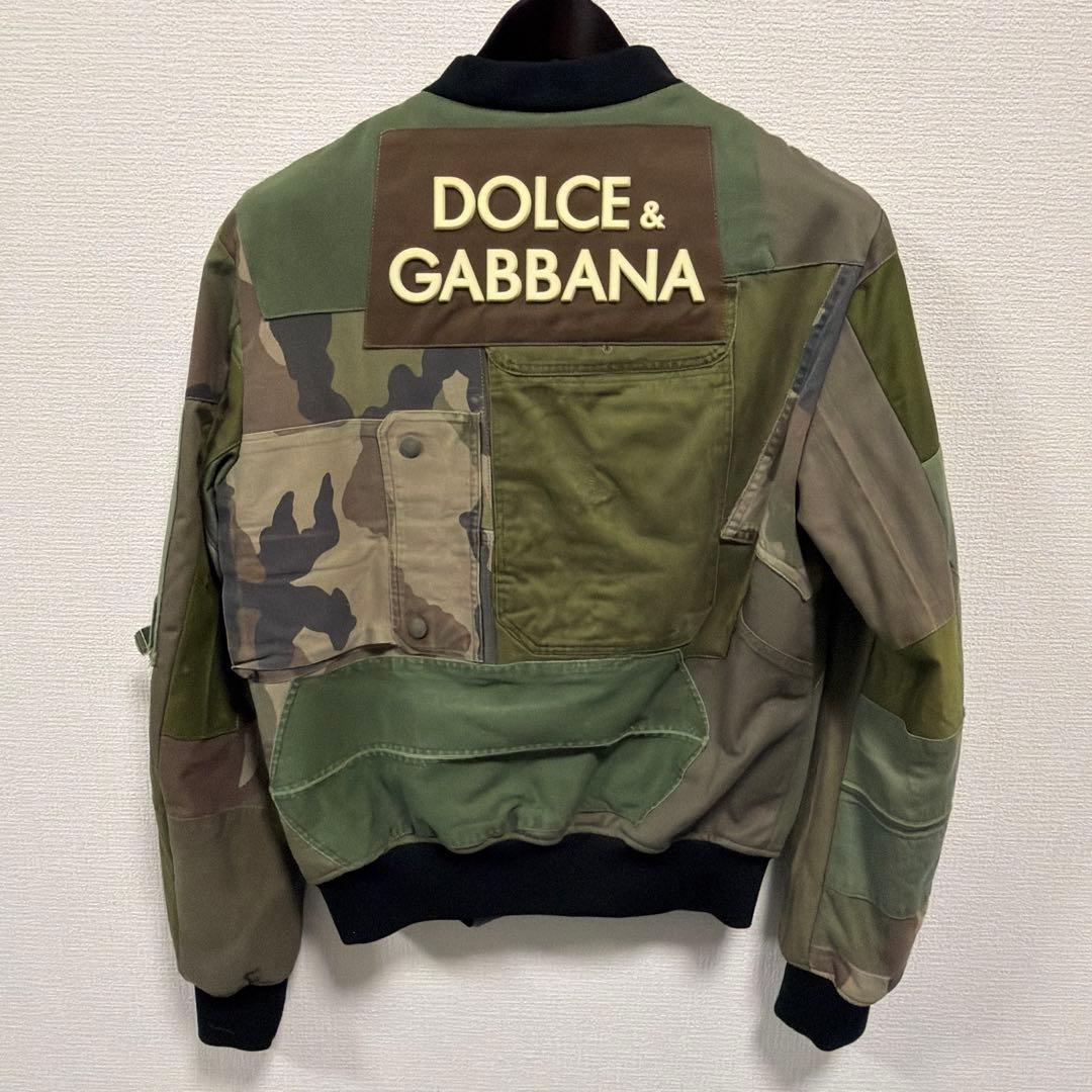 DOLCE&GABBANAのロゴ入り迷彩柄ジャケット