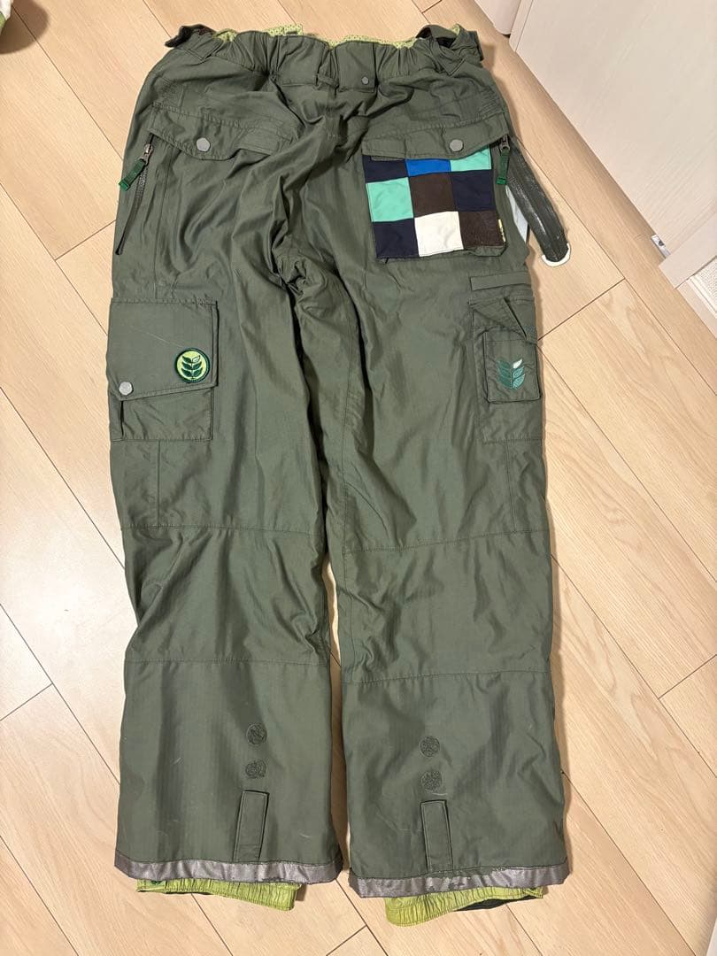 BURTON 迷彩 スノーボードウェア 上下セット L