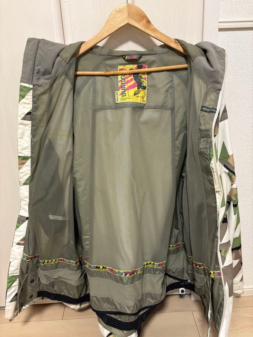 BURTON 迷彩 スノーボードウェア 上下セット L