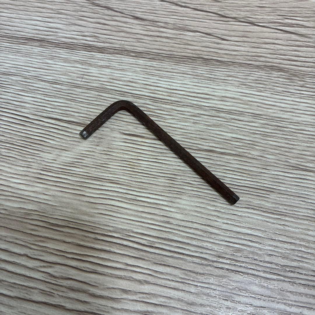 【タイムセール】19900→19000円 ロッキングチェア 椅子　肘掛け付 彫刻